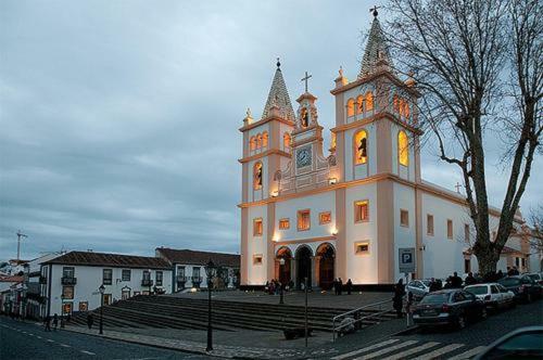 Casa De Hospedes Isaias Angra do Heroísmo Екстериор снимка