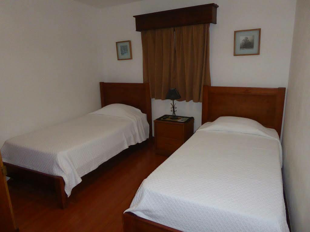 Casa De Hospedes Isaias Angra do Heroísmo Екстериор снимка